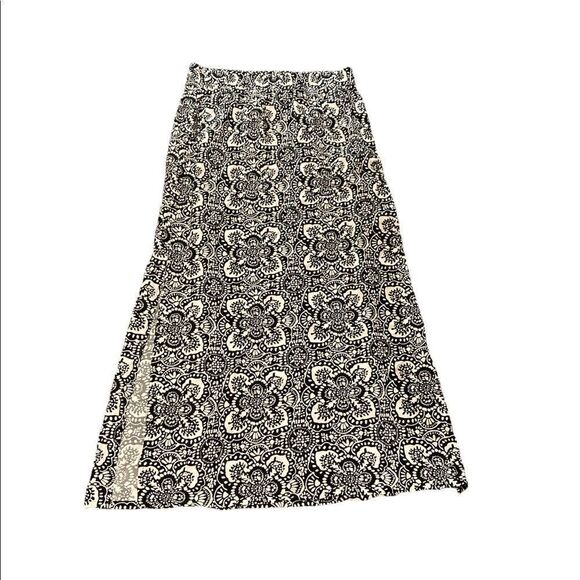 Old Navy Women’s Skirt Size Small Petite - Picture 1 of 2